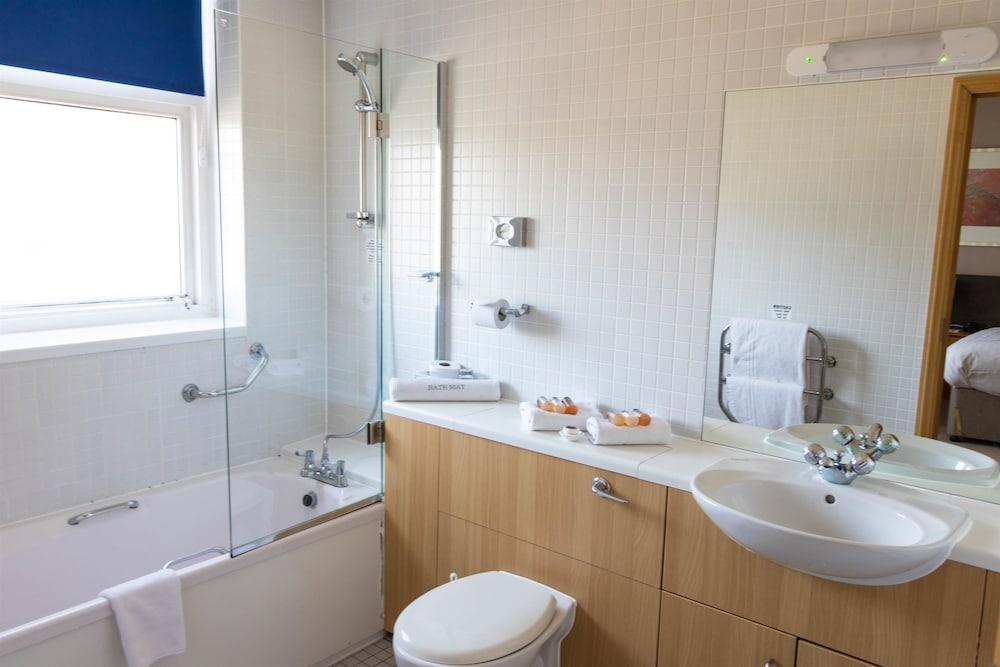 De Vere Cheadle House Handforth Εξωτερικό φωτογραφία